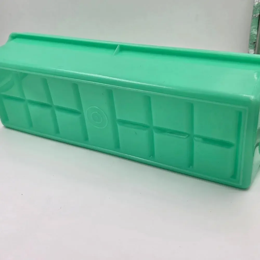 Tupperware Vintage Jadeite Green 3 Piece Celery Crisper #892-! Clear Lid #893-1